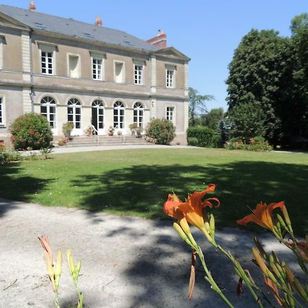 Domaine Du Plessis Grimaud Bed & Breakfast Saint-Viaud Exterior photo